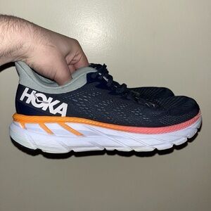Hoka One One Clifton 7